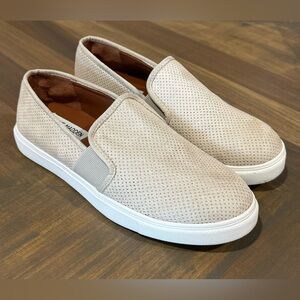 Women's Steve Madden Evangel Perforated Slip On Sneakers Size 7B